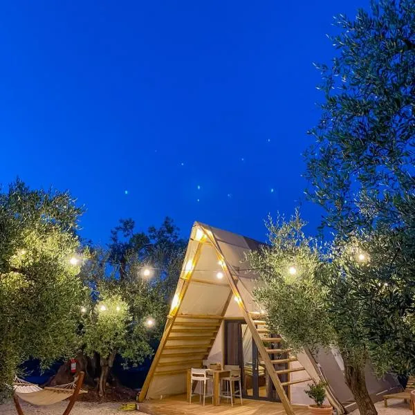 A-luxury Glamping by La Mignola, hotel v destinaci Fasano