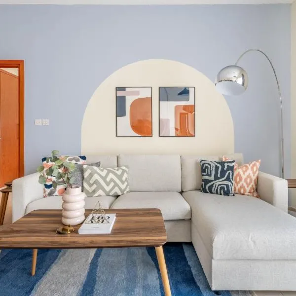 GuestReady Holiday Homes - One Mint Sunset, hotel in Dubai