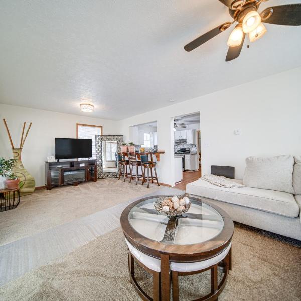 Charming Cleveland Home 5 Mi to Downtown!, Cleveland