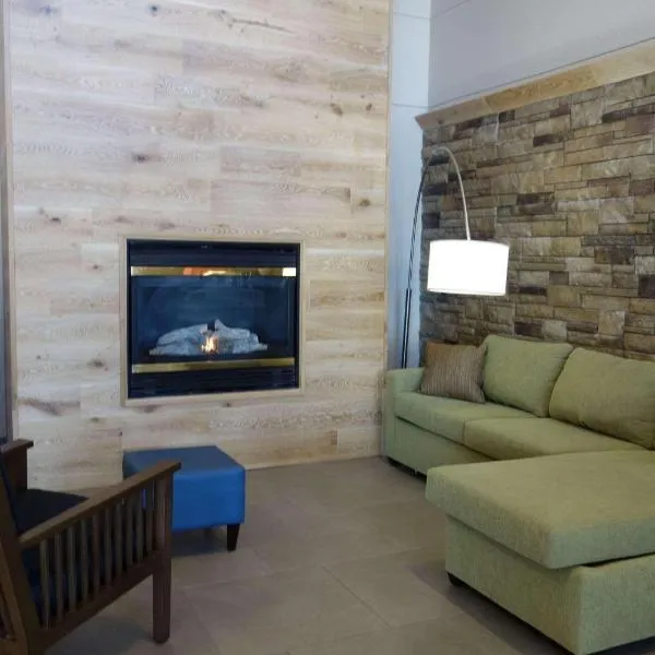 Country Inn & Suites by Radisson, Mason City, IA、メーソン・シティのホテル