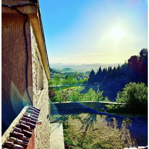 ATGAL Ferme D'hote, hotel in Azrou