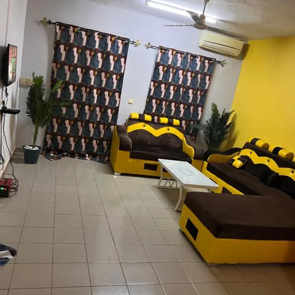 Ouedraogo Property Management, hotel em Ouagadougou