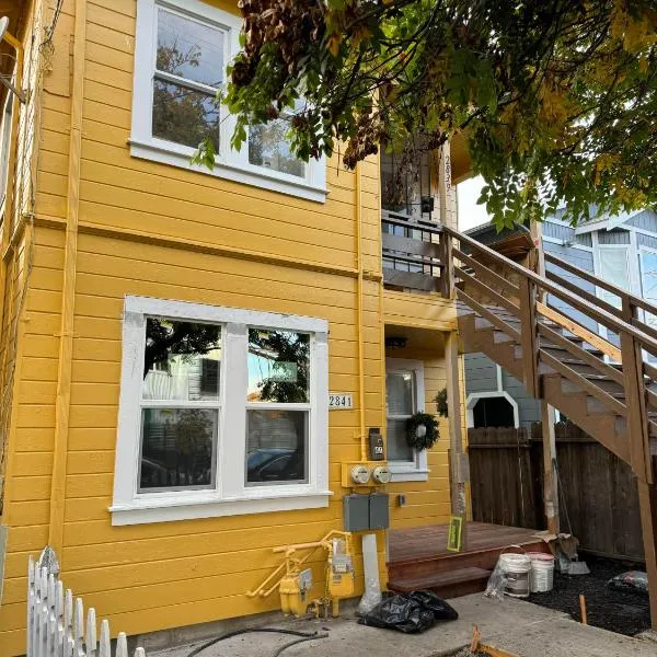 Bumblebee House, hotel in Oakland