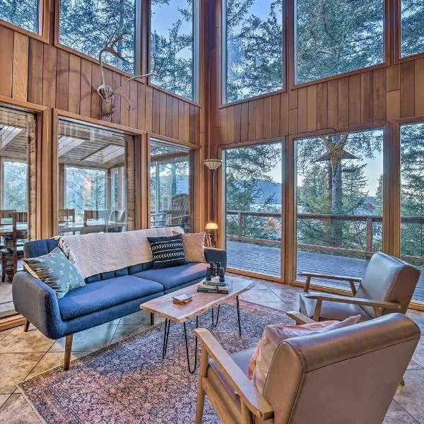 Swanhouse. Waterfront home.,Seldovia的飯店