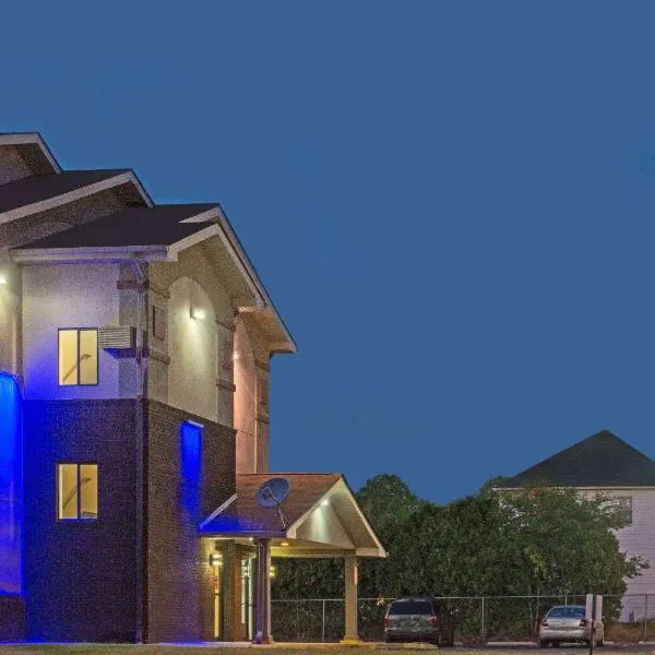Super 8 by Wyndham New Castle, khách sạn ở New Castle