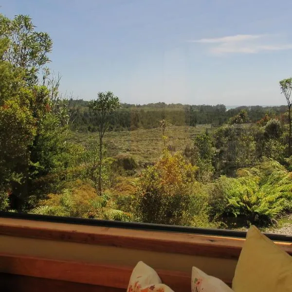 Beaconstone - off grid retreat, hotel in Charleston