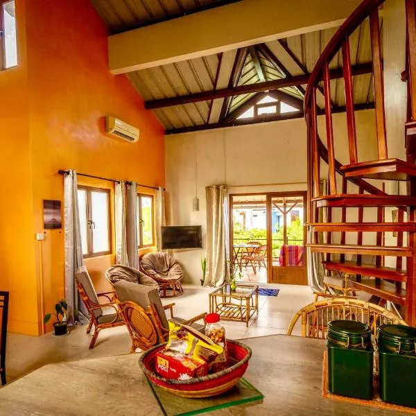 Charming Condo, hotell sihtkohas Rivière Noire