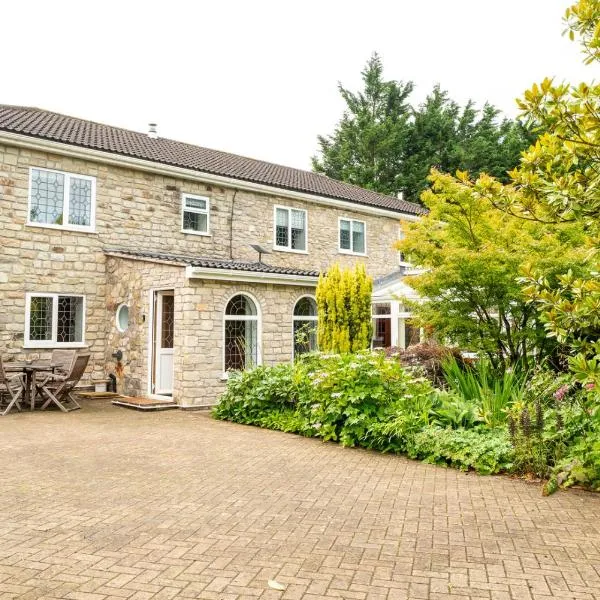 Luxurious Country Retreat in Winford, hotel v destinaci Bristol