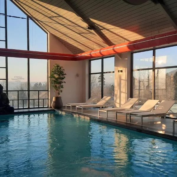 Azur en Ardenne, hotel v destinaci Durbuy