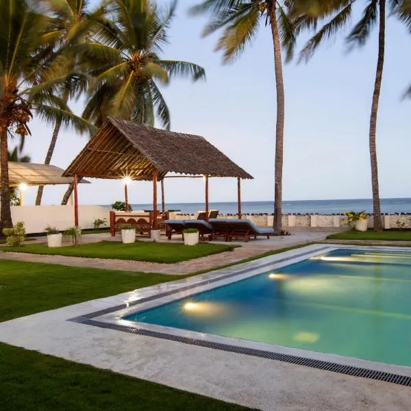 Oasys House - Beautiful Private Beach Front Home, hotell sihtkohas Msambweni