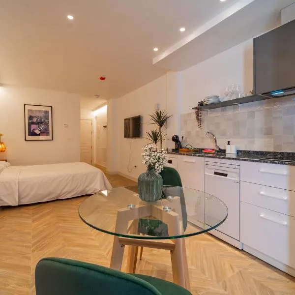 Edificio Correos by Plaza Mayor Apartamentos, khách sạn ở Valladolid