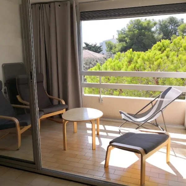 Studio calme à Giens , 2 pas du port et des plages, hotel di Hyères