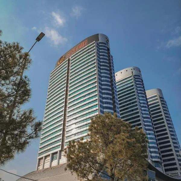 Centaurus Apartment, hotel in Islamabad