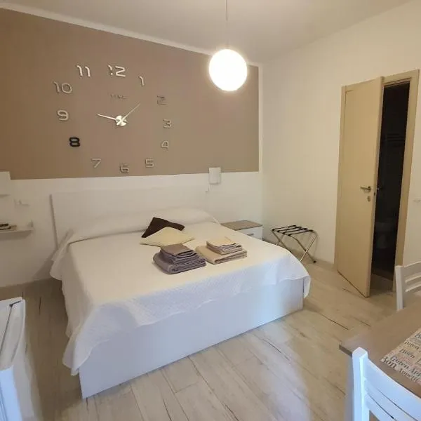 Le camere di Sabrina con bagno in camera, ξενοδοχείο σε Sarzana