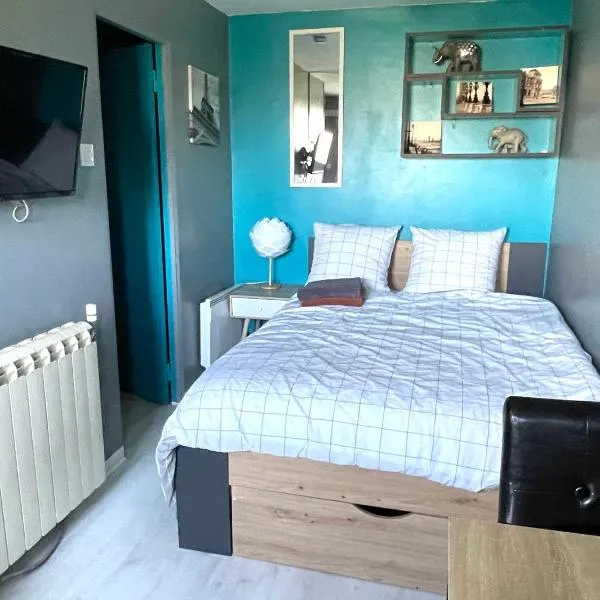 Studio cosy indépendant avec Jardin à Osny proche Cergy Pontoise, hotell i Osny