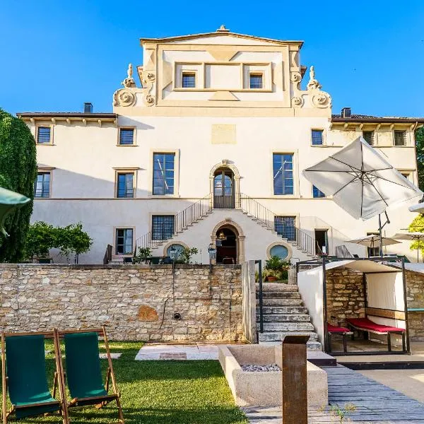 Villa Balis Crema Verona Hills、グレッツァーナのホテル