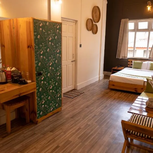 The Living Roof, hotel i Shillong