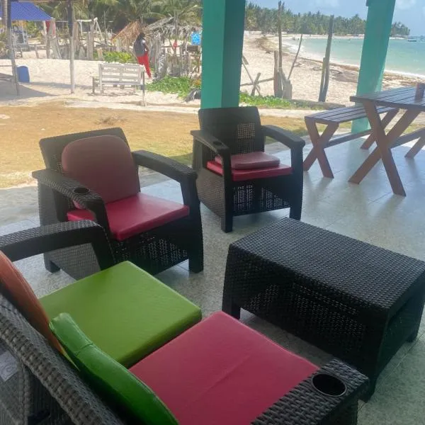 CASA DE PLAYA ROCKY CAY BAY, hotel v destinaci Cueva de Morgan