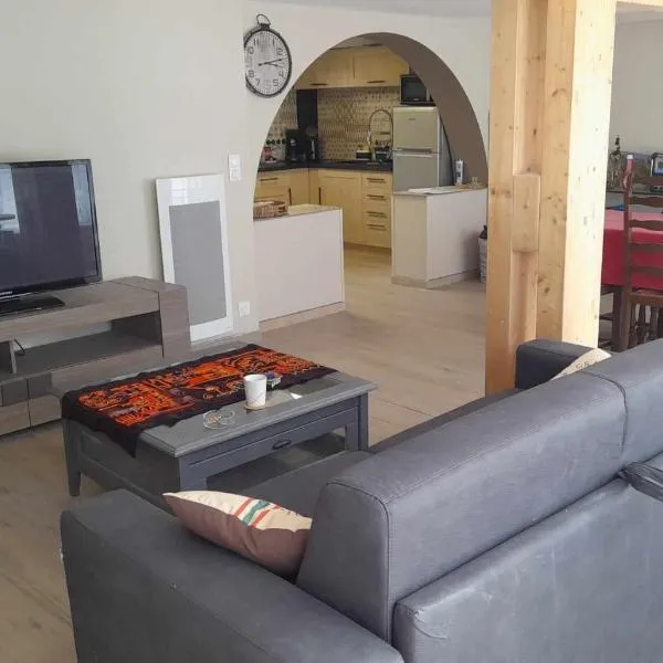 Résidence Gavarnie appart RDC, Hotel in Gèdre