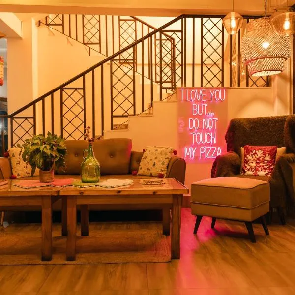 The Living Roof、シロンのホテル