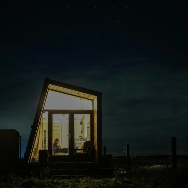 Slapen op de Dijk - Tiny House, hotel v destinaci Kraggenburg