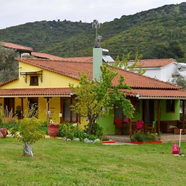 Zina's House, hotel v destinaci Troulos