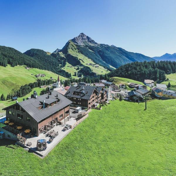 AlpenParks Hotel & Apartment Arlberg Warth mit Pool