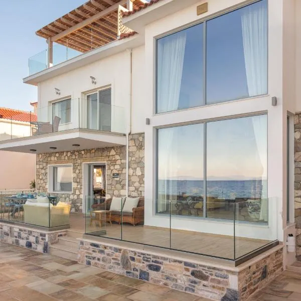 The Beach House - Mansion with Swimming Pool, ξενοδοχείο στον Κάμπο