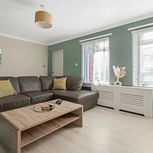 Stylish 2-Bed House Private Driveway, hotel i Glasgow
