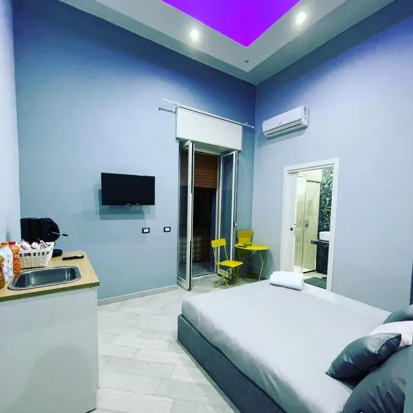 House Limatola, hotel in Naples