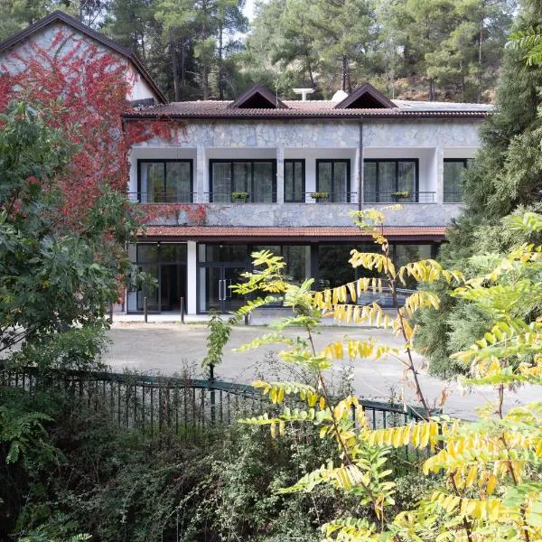 Rifugio Retreat Bed&Breakfast, hotel v destinaci Kakopetria