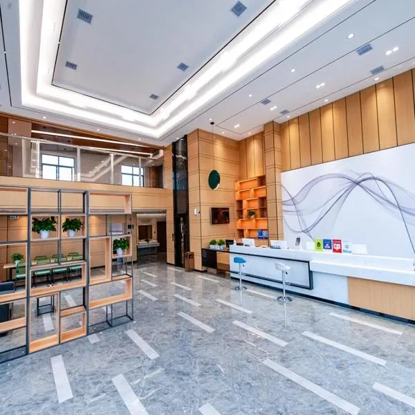 이창에 위치한 호텔 Thank Inn Chain Yichang Sanxia Airport