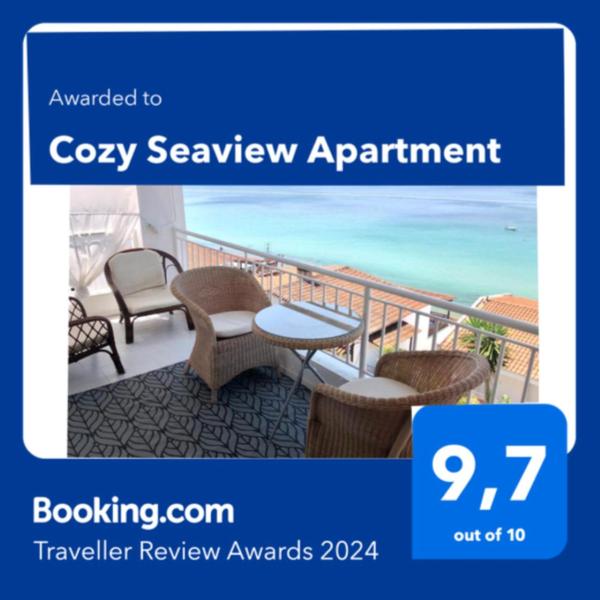 Cozy Seaview Apartment