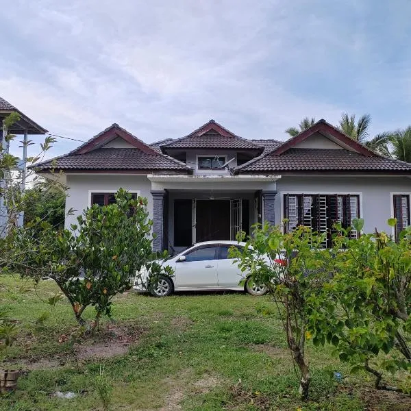Homestay Umar Homestay Tilam Hotel, hotel in Bachok