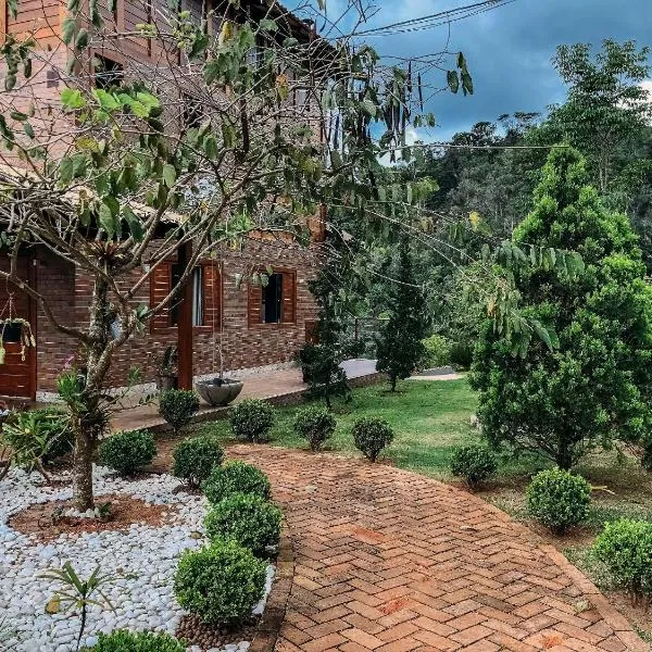 Sítio Balango: Seu refúgio em Domingos Martins. Chalés para casais e casa para grupo de pessoas, hôtel à Domingos Martins