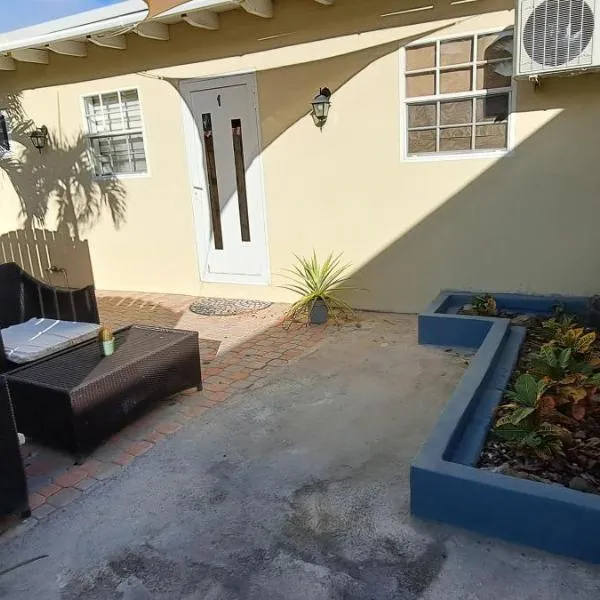 LUCA apartment 5H: Noord şehrinde bir otel