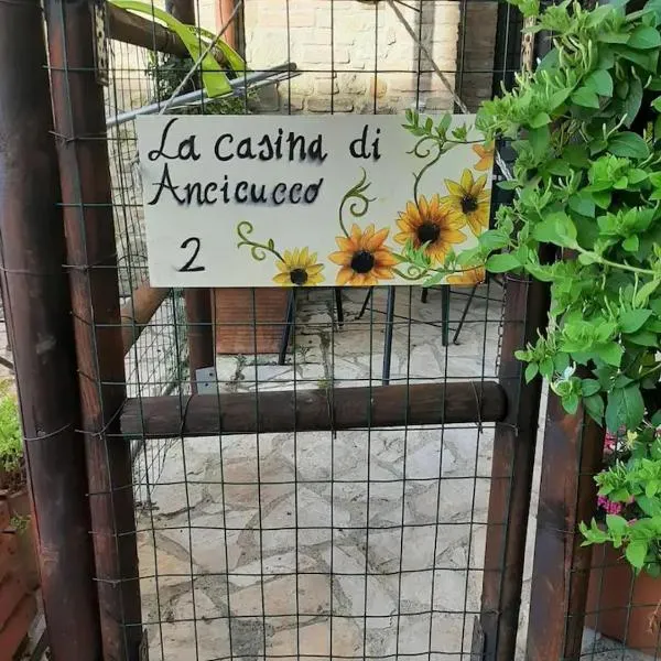 La Casina di Ancicucco 2, hôtel à San Gimignano