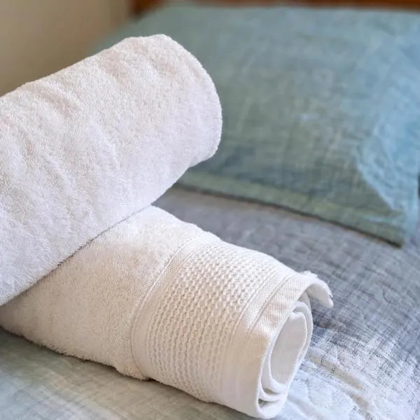 2 personas, desayuno, gran ubicación, hotel di Osorno