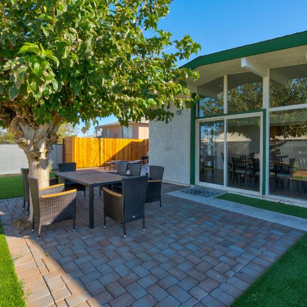 Spacious Remodeled Retreat Haven, Las Vegas