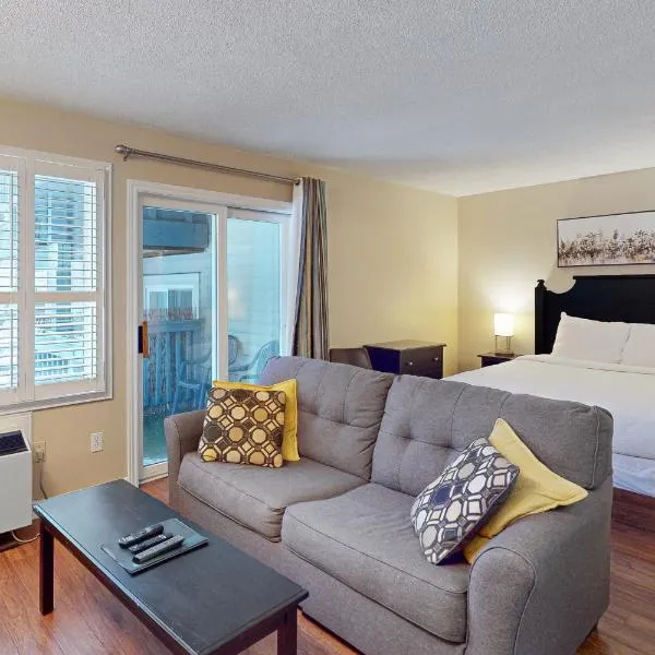 Ground Level, Mtnside w/ Pool, Hot Tub, Tennis!, hotel di Blue Mountains