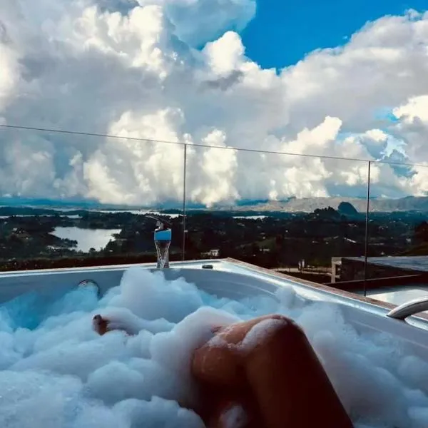 Montecielo Hosting, hotel v destinaci Guatapé