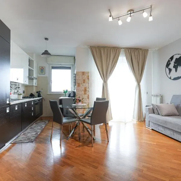 Nuvola Apartment Fiumicino Easy Self check-in, hotel in Fiumicino