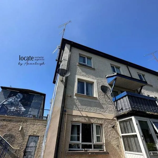 Walk to the city center!, hotel in Derry Londonderry