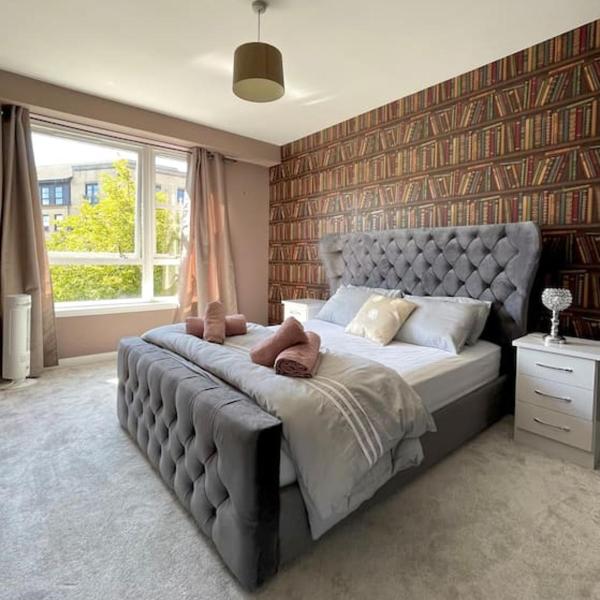 The Naburn - 3 Bed House with Free Parking & Close to City Centre, Glasgow