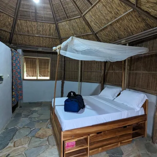 REFUGE du MONT AGOU, Hotel in Liatonou