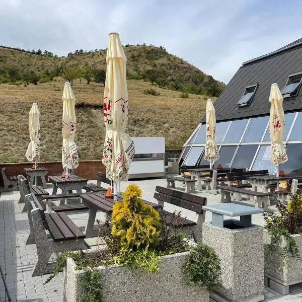 Ubytování Skleník, hotel in Raná