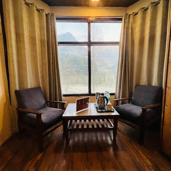 White Rose Hotel By #Link Way, hotel in Manāli