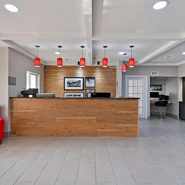 Country Inn & Suites by Radisson, Bloomington-Normal Airport, IL, hôtel à Bloomington