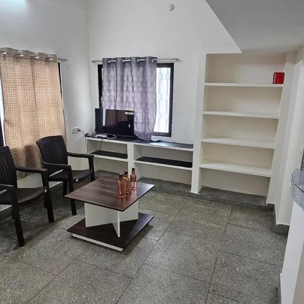 HOMESTAY - AC 1 BHK NEAR AlRPORT, hotel a Chennai