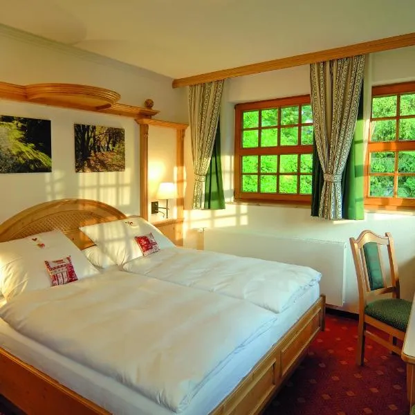 Hotel Alpenhof - ruhige Wohlfühloase zwischen München, dem Fünf-Seenland und den Bergen, in S-Bahnnähe, hotel v destinaci Gauting